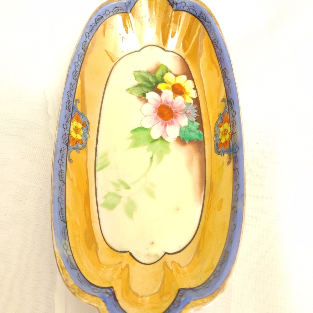 Vintage Noritake gold flower plate